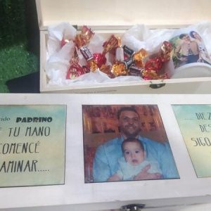 CAJA TRIPLE CON TAZA Y BOMBONES